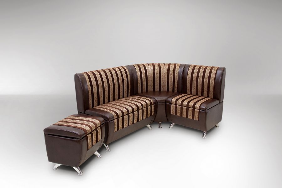 уголок дипломат в Нижневартовске