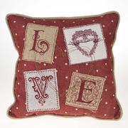 подушка красная в Нижневартовске