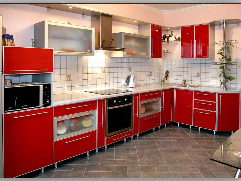 кухня угловая феррари в алюминиевой окантовке в Нижневартовске