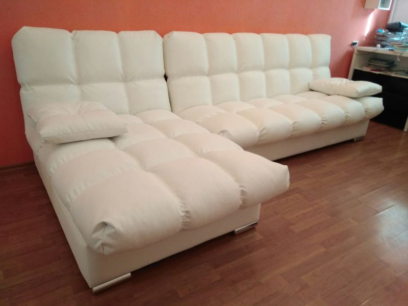 угловой диван стеганный в Нижневартовске