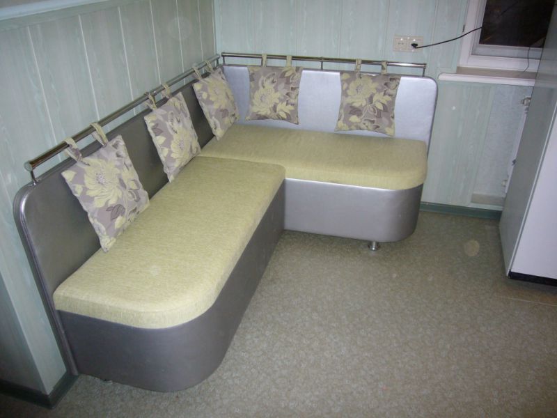 серый кухонный уголок в Нижневартовске