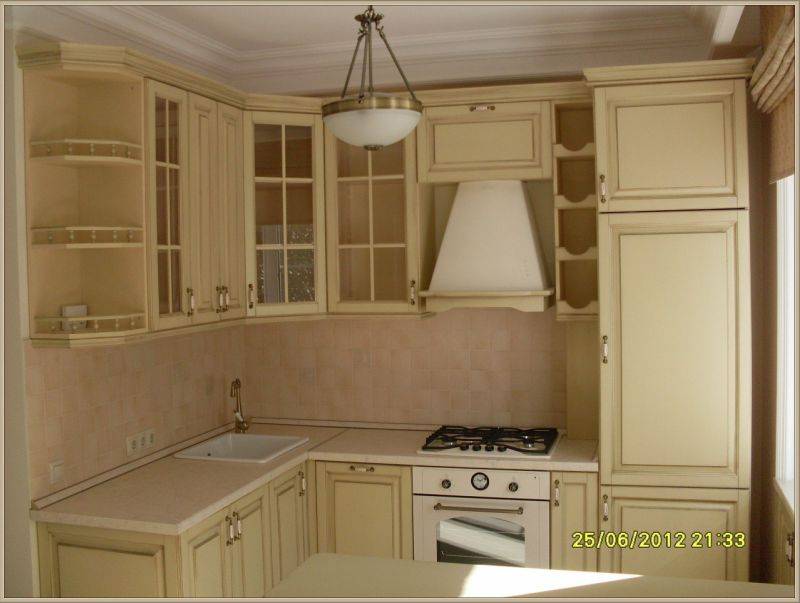 кухня из массива в Нижневартовске