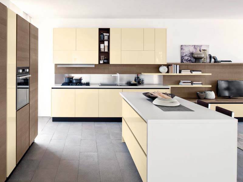 кухня акрил жасмин 14uv с островом в Нижневартовске