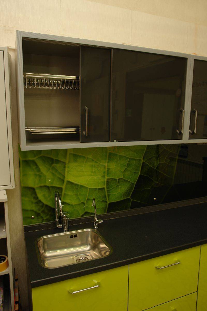 кухня уф лак фисташка в Нижневартовске