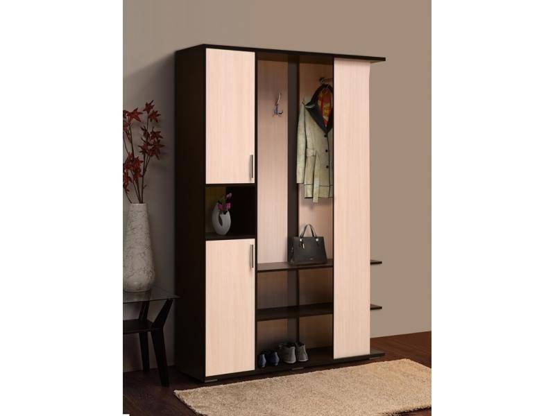 небольшая прихожая в Нижневартовске