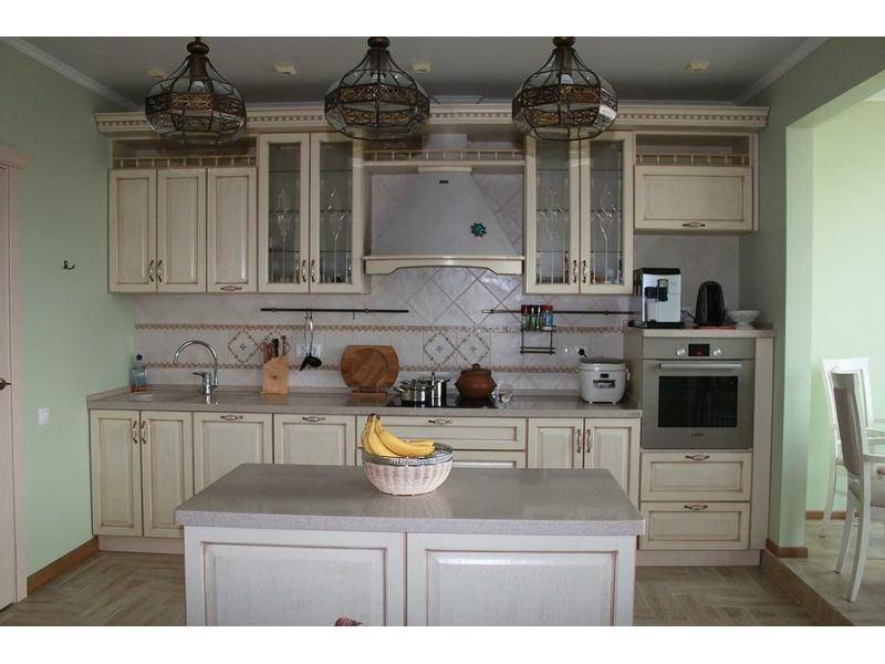 классическая прямая кухня в Нижневартовске