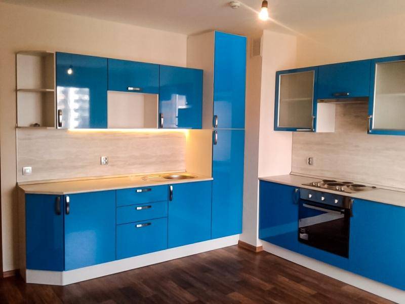 угловая синяя кухня в Нижневартовске