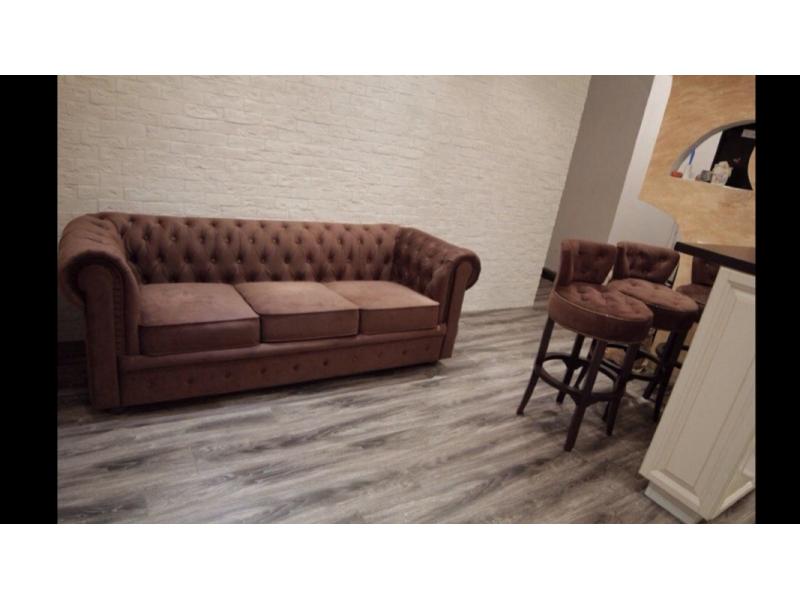 диван прямой с каретной стяжкой в Нижневартовске