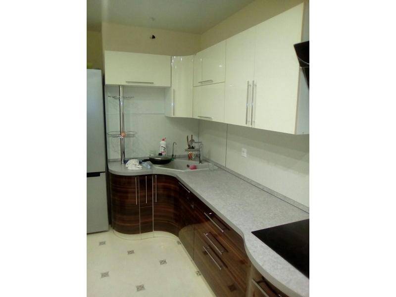 угловой кухонный гарнитур в Нижневартовске