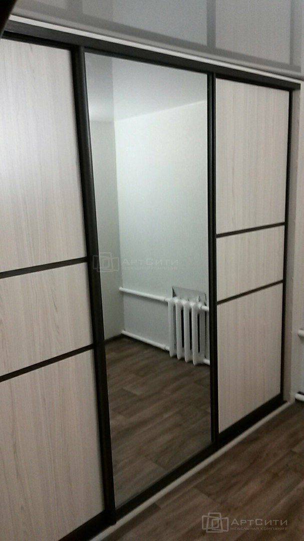 встроенный шкаф-купе в коридор в Нижневартовске