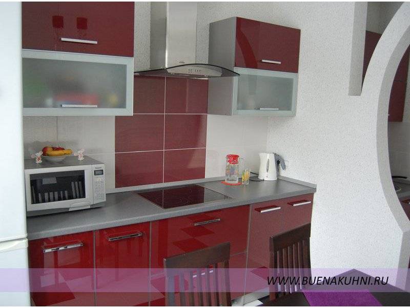 красная прямая кухня в Нижневартовске