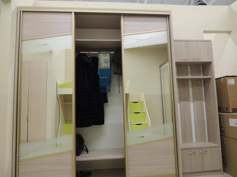 шкаф-купе с зеркалом в Нижневартовске