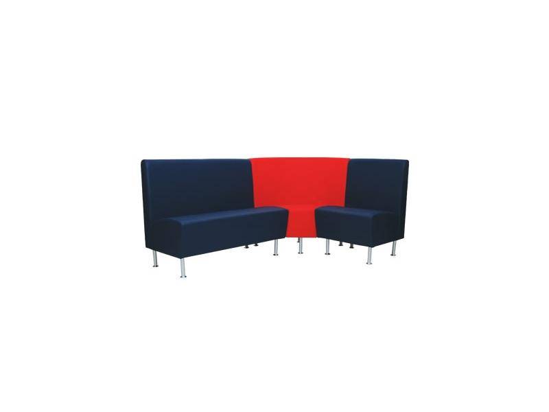 уголок с ярким элементом интервью в Нижневартовске