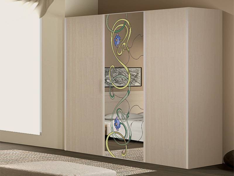 шкаф-купе бизнес с витражами в Нижневартовске