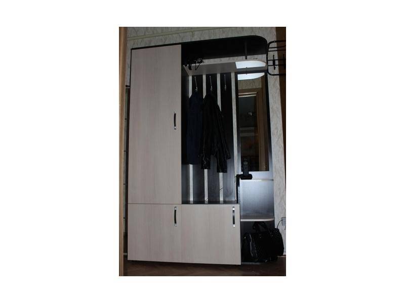 светлая прихожая мона в Нижневартовске