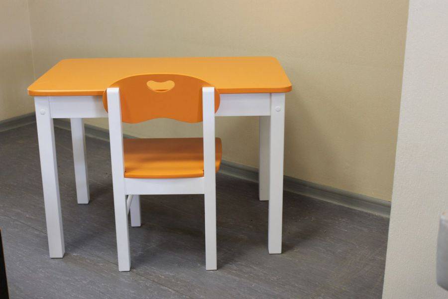 детский стол ромашка в Нижневартовске