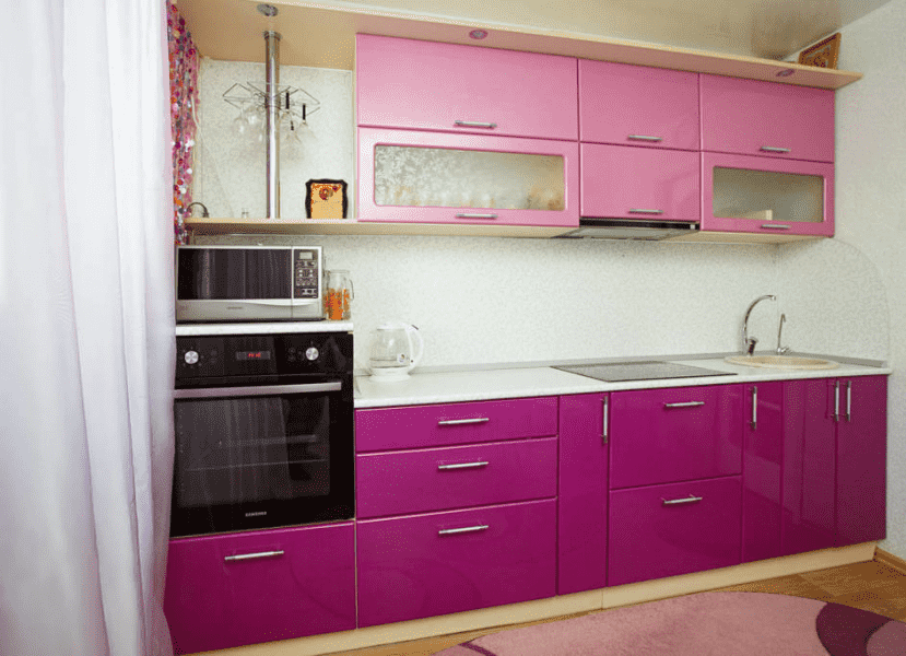 небольшая прямая кухня в Нижневартовске