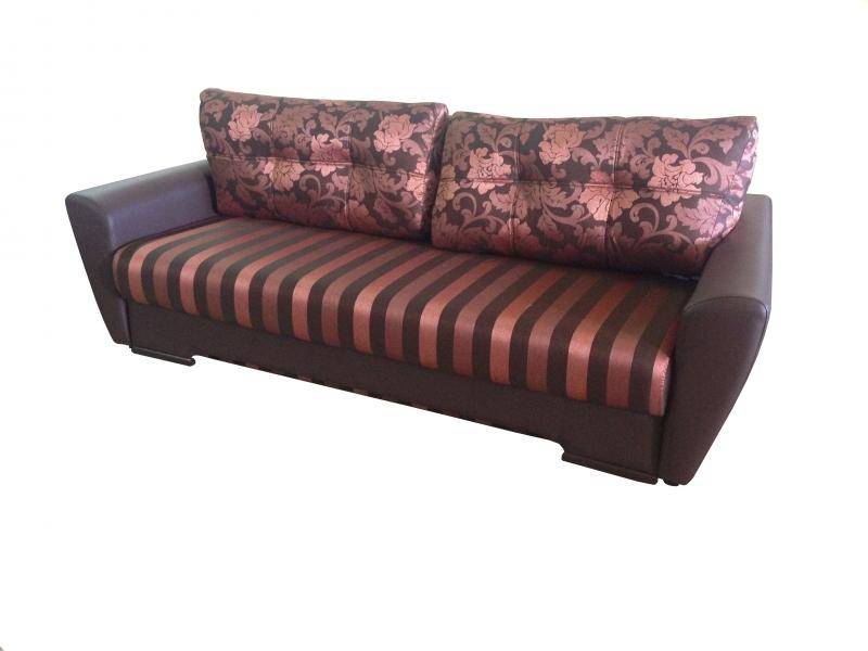 полосатый диван с подушками кентуки в Нижневартовске