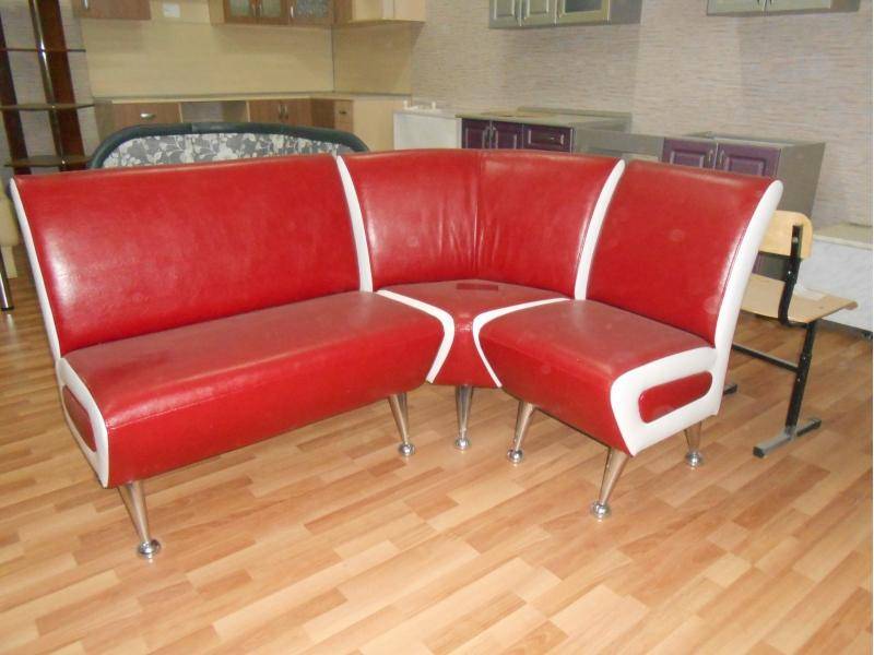 красный кухонный уголок соренто в Нижневартовске