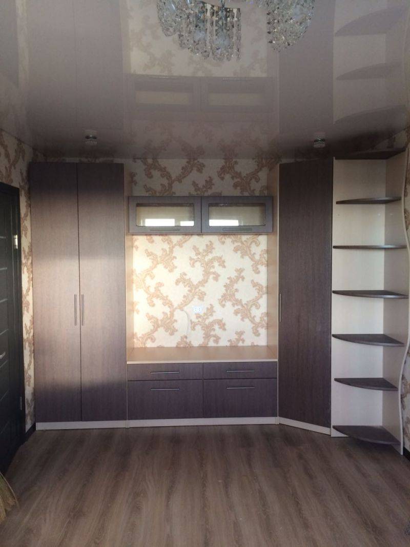 стенка в гостиную с угловой секцией в Нижневартовске