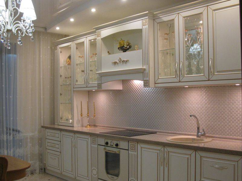 прямая кухня неоклассика в Нижневартовске