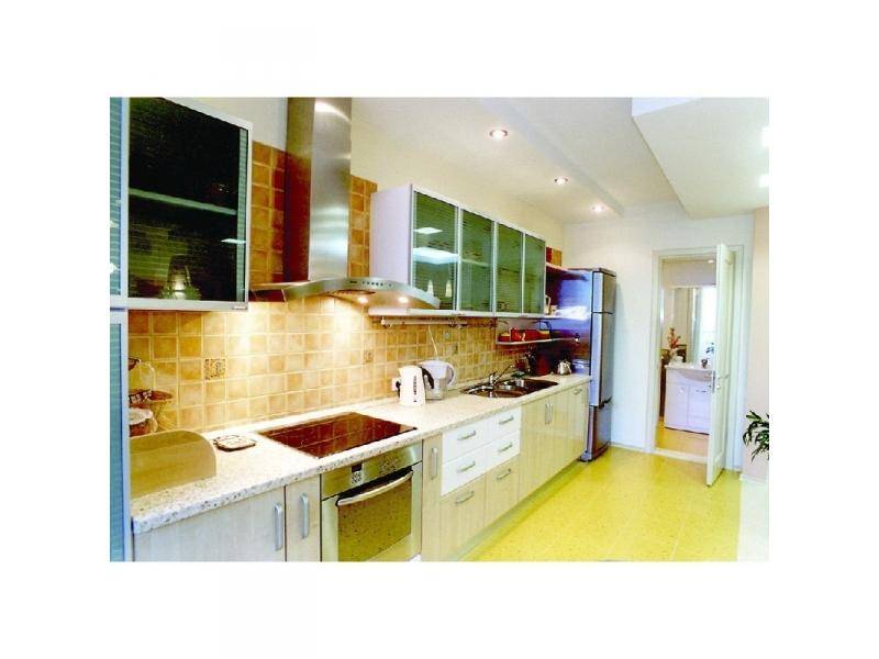 кухонный гарнитур прямой мдф в Нижневартовске