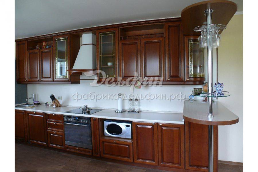 кухня классика с барной стойкой в Нижневартовске