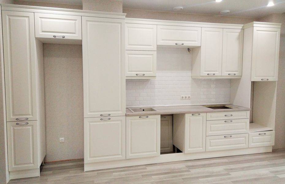 стильная кухня городская классика в Нижневартовске