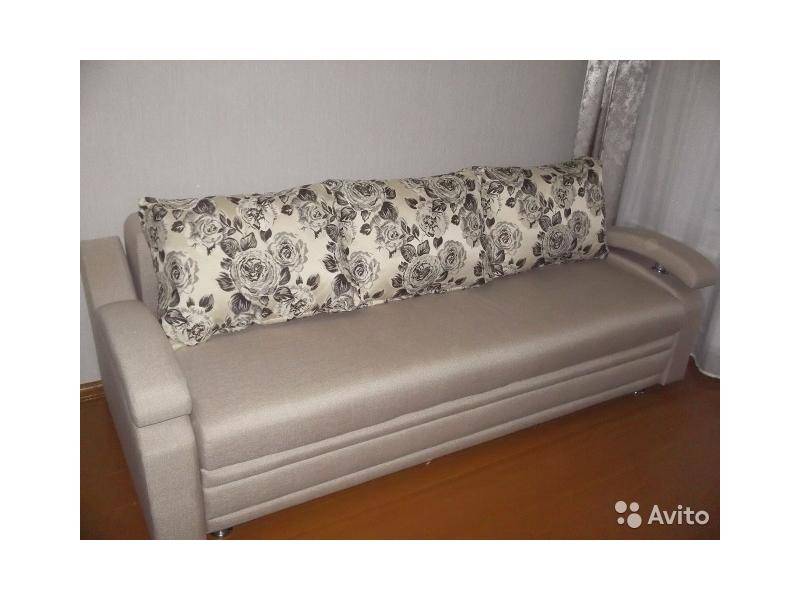 диван светлый прямой из рогожки в Нижневартовске