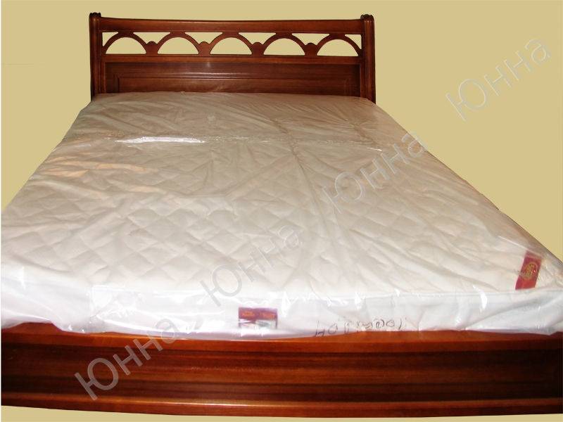 двуспальная кровать из массива в Нижневартовске