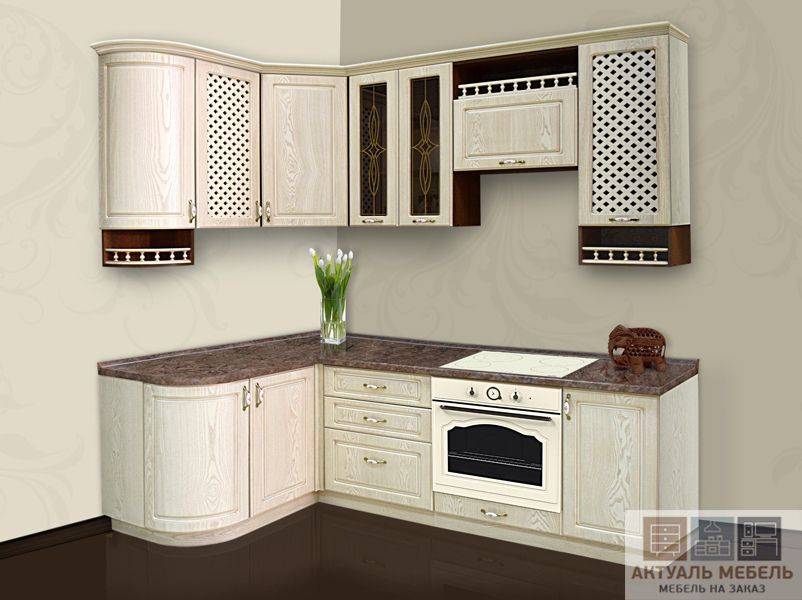 угловая кухня из дерева в Нижневартовске