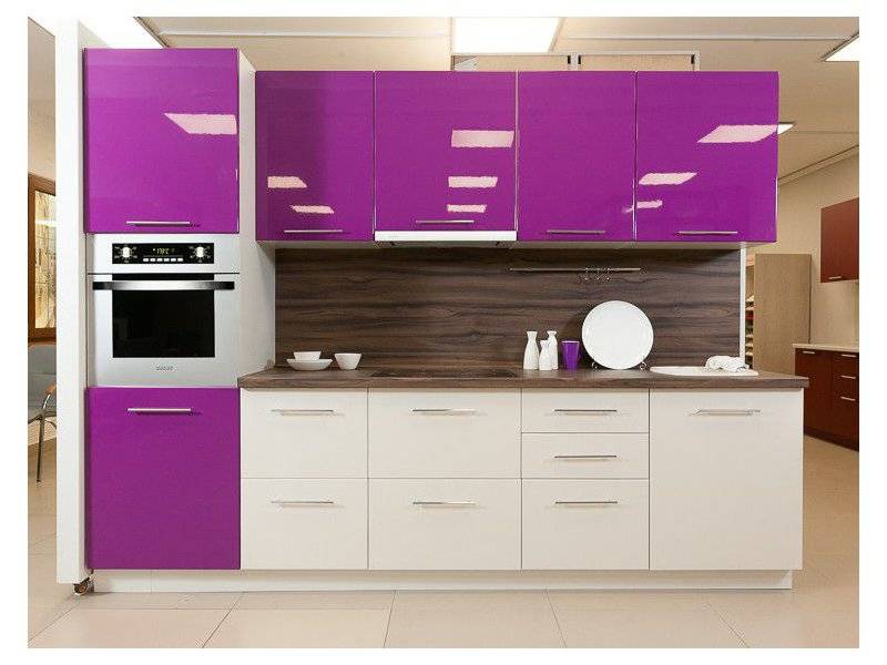 модная кухня с глянцевыми фасадами глосс виолет в Нижневартовске
