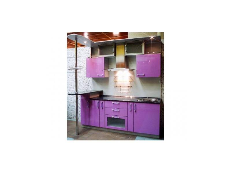 яркая кухня каролина с барной стойкой в Нижневартовске