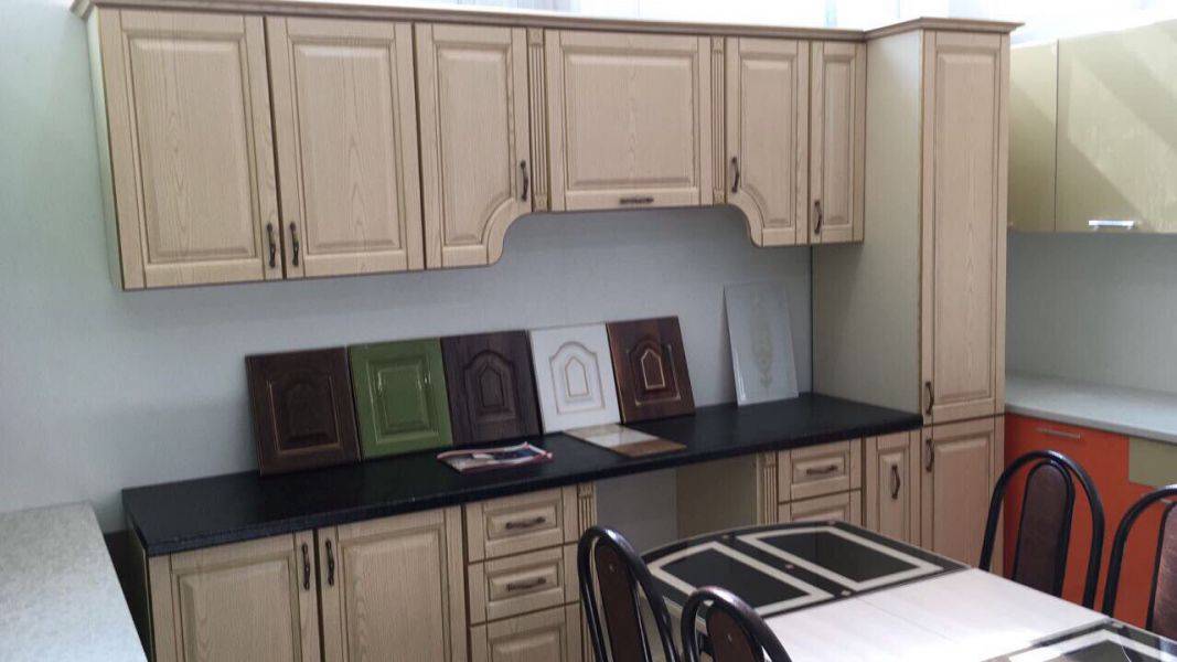 кухонный гарнитур с нанесением патины в Нижневартовске