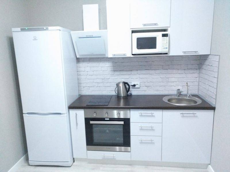 прямая кухня белый пластик в Нижневартовске