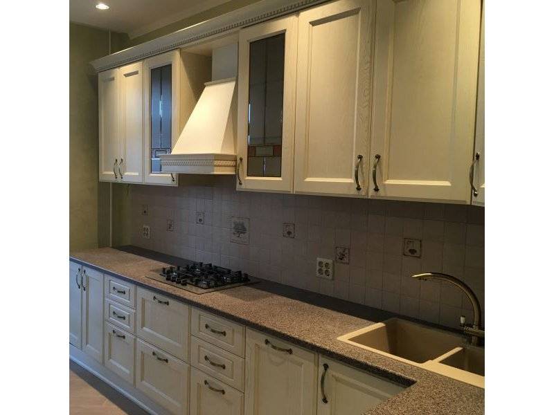 классическая прямая кухня в Нижневартовске