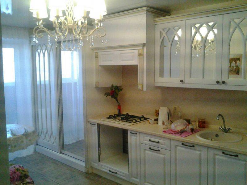 кухонный гарнитур со шкафом-купе в Нижневартовске