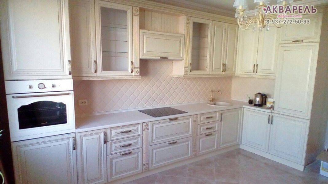 угловая кухня с патиной в Нижневартовске