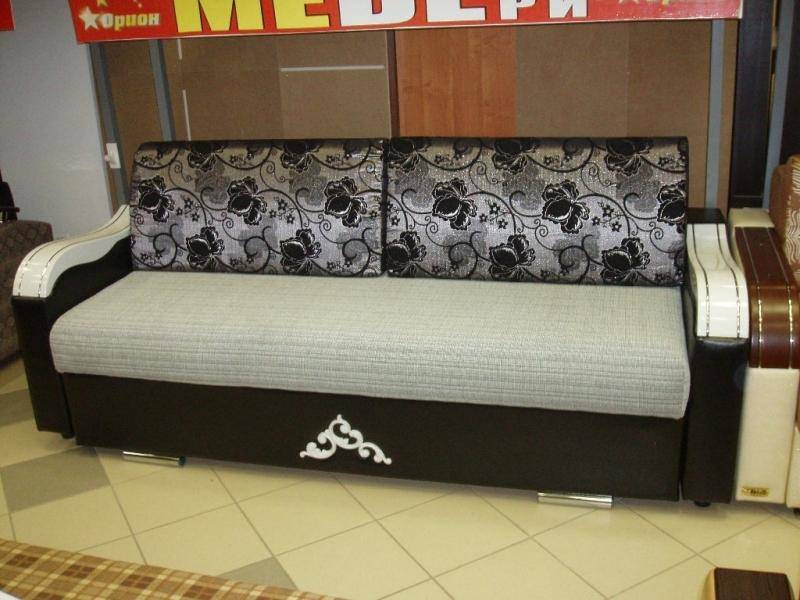 диван прямой в Нижневартовске