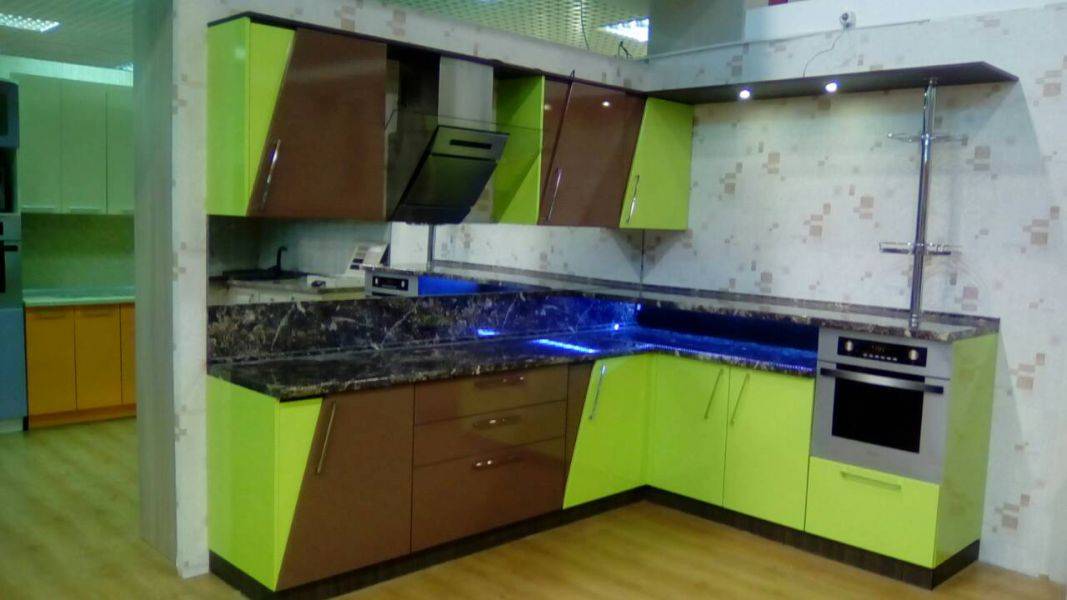 угловая кухня в Нижневартовске