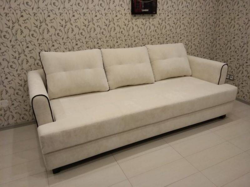 светлый прямой диван в Нижневартовске