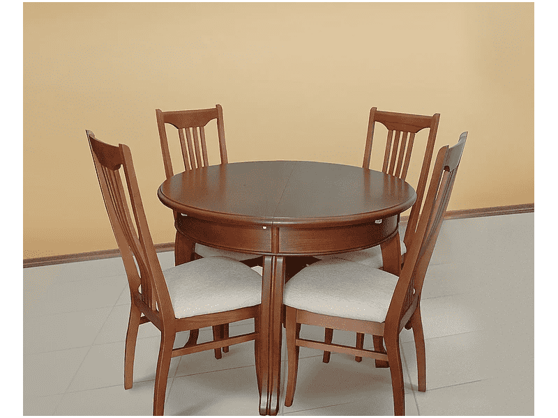 круглый стол со стульями из бука в Нижневартовске