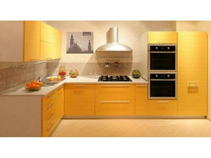 угловая кухня в желтом цвете акрил в Нижневартовске