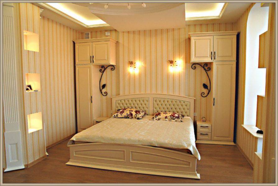 спальня светлая из дерева в Нижневартовске