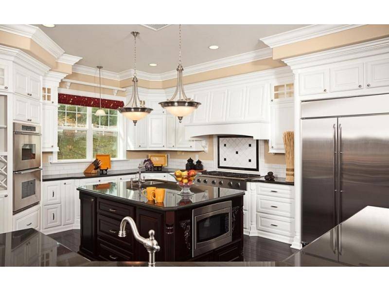 кухня из массива дерева в Нижневартовске