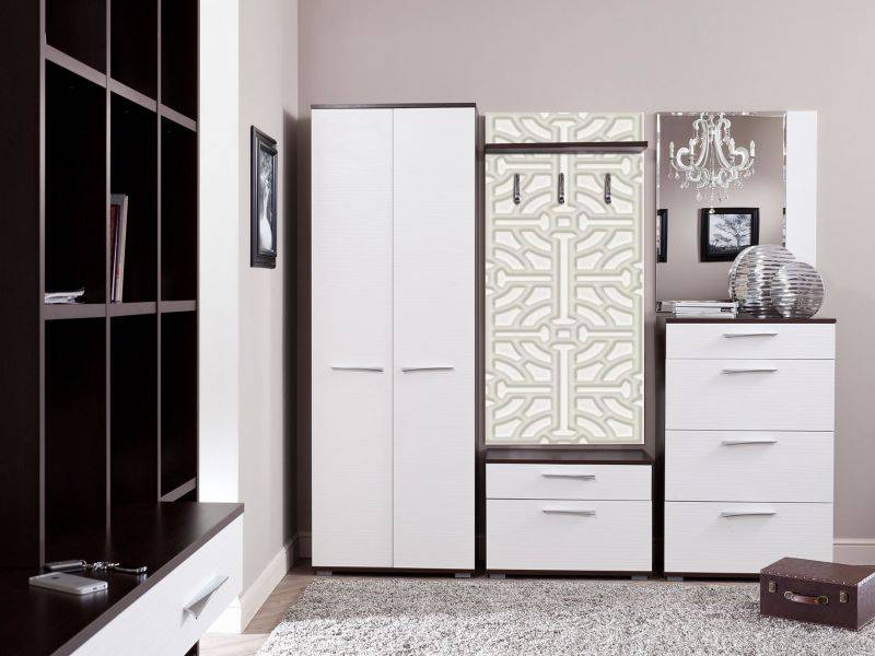 прихожая 19 в Нижневартовске