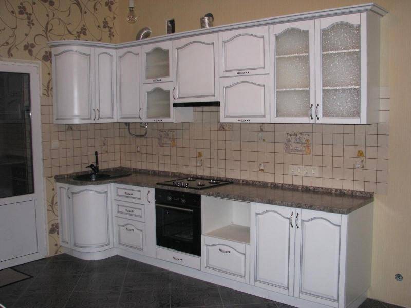 угловая классическая кухня в Нижневартовске