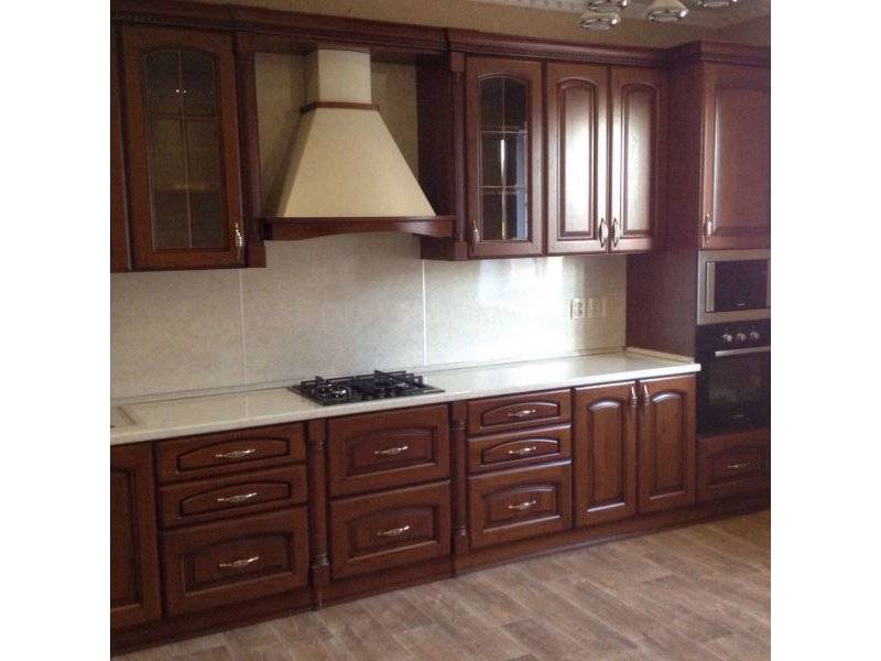 классическая прямая кухня в Нижневартовске