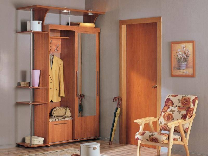 прихожая - купе № 9 в Нижневартовске