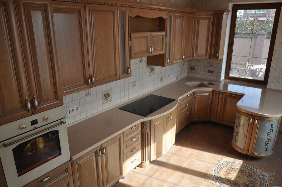 кухня с фасадом из массива черешни т815 в Нижневартовске